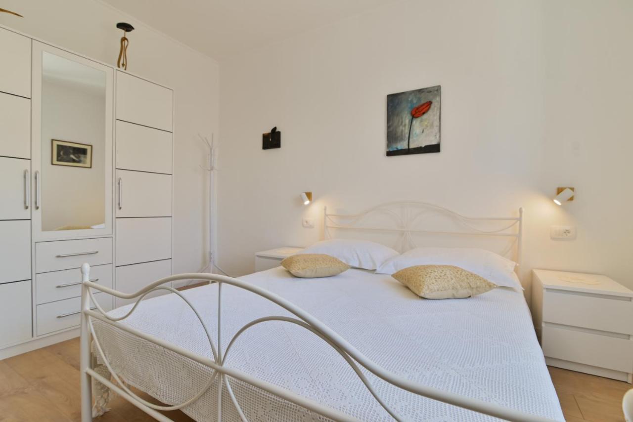 Apartments Art Trogir Exteriör bild